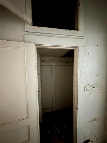 805 SW A Ave, Lawton, OK 73501