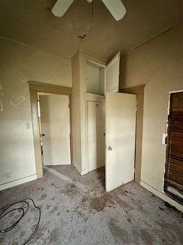 805 SW A Ave, Lawton, OK 73501