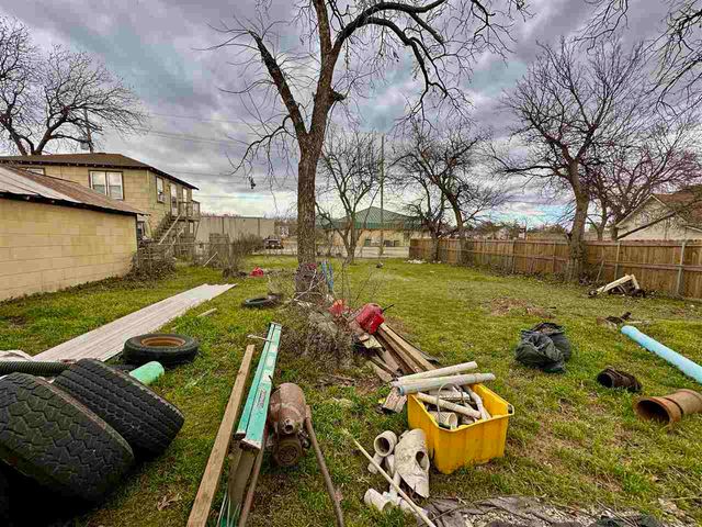 805 SW A Ave, Lawton, OK 73501