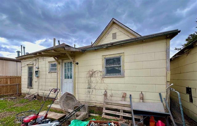 805 SW A Ave, Lawton, OK 73501