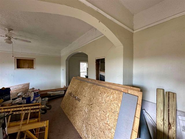 805 SW A Ave, Lawton, OK 73501