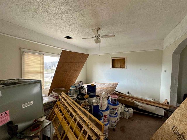 805 SW A Ave, Lawton, OK 73501