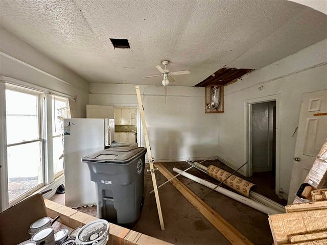 805 SW A Ave, Lawton, OK 73501