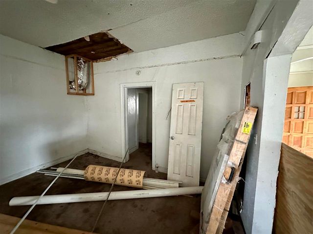 805 SW A Ave, Lawton, OK 73501