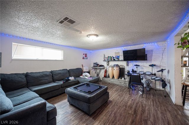 5841 Dodd Street, Las Vegas, NV 89122