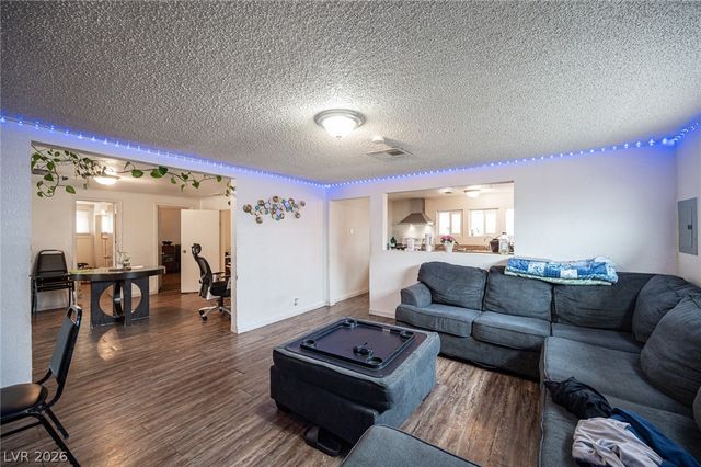 5841 Dodd Street, Las Vegas, NV 89122