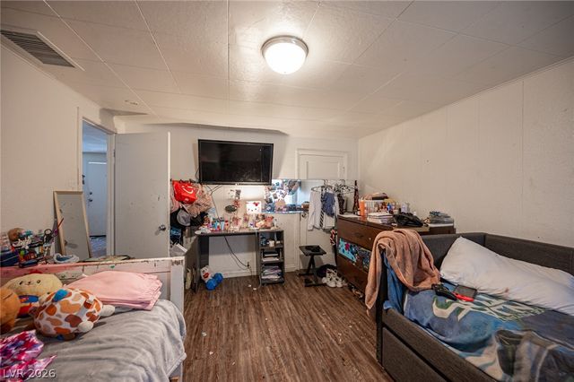5841 Dodd Street, Las Vegas, NV 89122