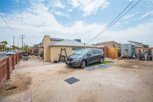 5841 Dodd Street, Las Vegas, NV 89122
