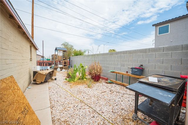 5841 Dodd Street, Las Vegas, NV 89122