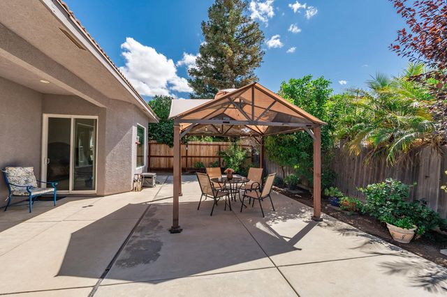 3112 Everglade Avenue, Clovis, CA 93619
