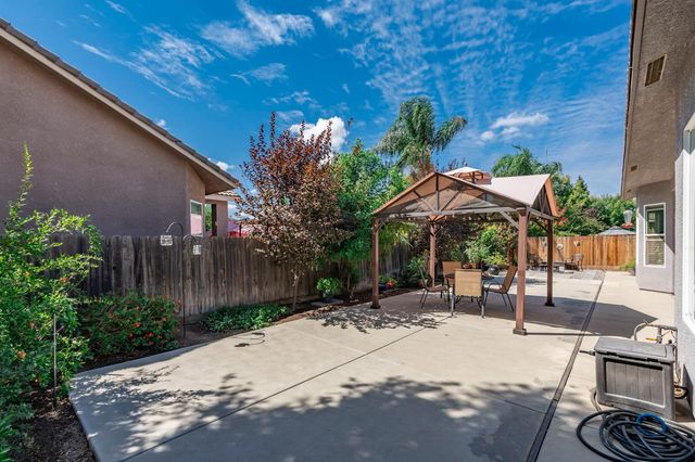 3112 Everglade Avenue, Clovis, CA 93619