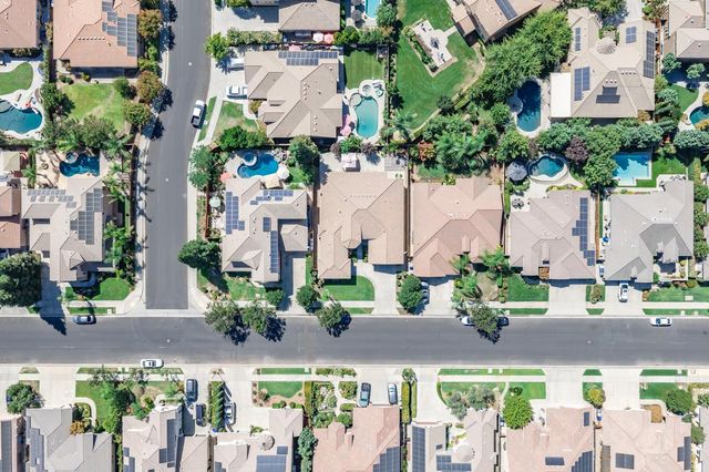 3112 Everglade Avenue, Clovis, CA 93619