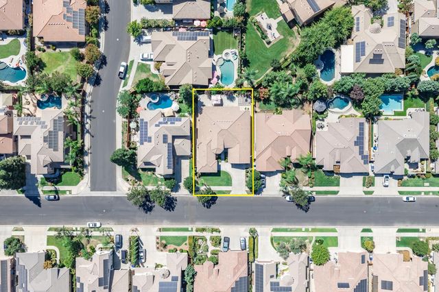 3112 Everglade Avenue, Clovis, CA 93619