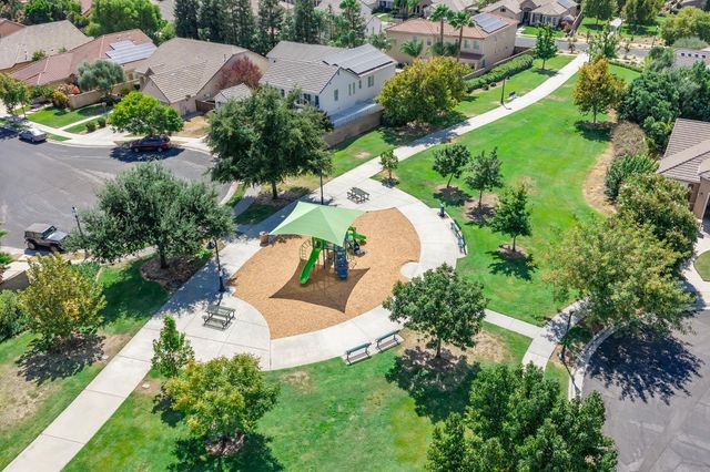 3112 Everglade Avenue, Clovis, CA 93619