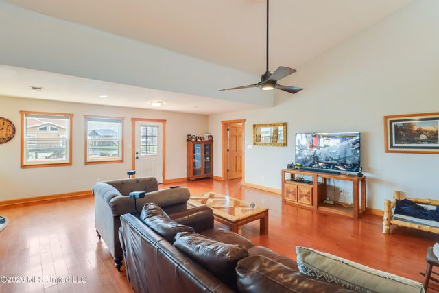 11088 Tahiti Street, Bay Saint Louis, MS 39520