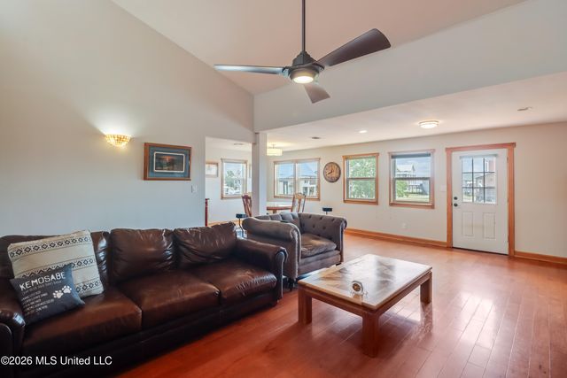 11088 Tahiti Street, Bay Saint Louis, MS 39520