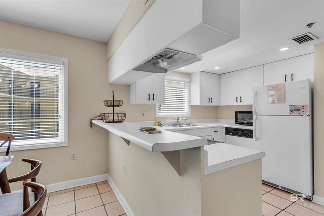 517 E Beach Boulevard 5D, Gulf Shores, AL 36542