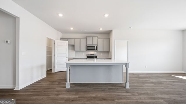 8583 PREAKNESS Pass, Lithonia, GA 30058