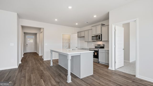8583 PREAKNESS Pass, Lithonia, GA 30058