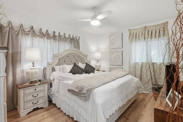 803 W Bluff Street, Granbury, TX 76048