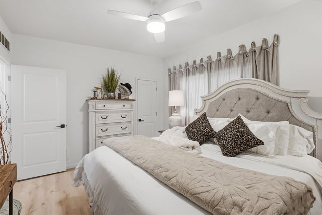 803 W Bluff Street, Granbury, TX 76048