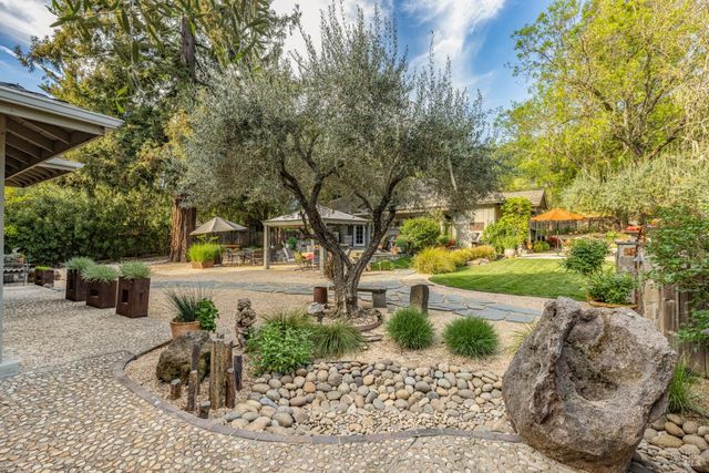 3000 Warm Springs Rd, Glen Ellen, CA 95442