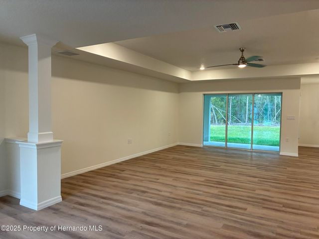 50 Village Center Drive, Homosassa, FL 34446