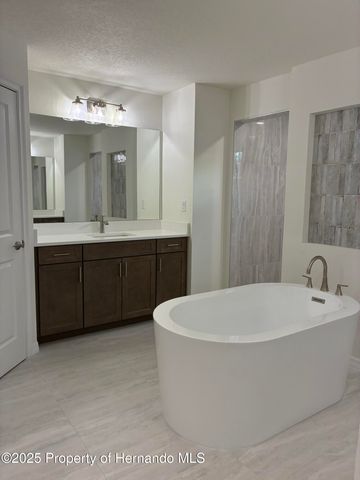 50 Village Center Drive, Homosassa, FL 34446