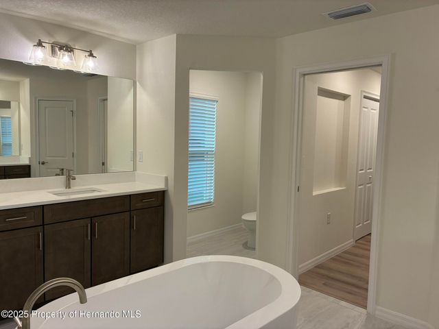 50 Village Center Drive, Homosassa, FL 34446