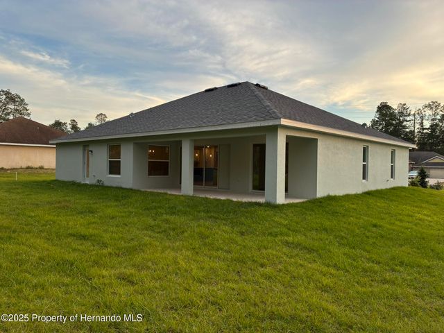 50 Village Center Drive, Homosassa, FL 34446