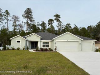 50 Village Center Drive, Homosassa, FL 34446