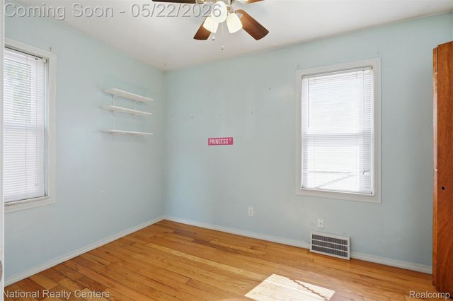 3329 Detroit Street, Dearborn, MI 48124
