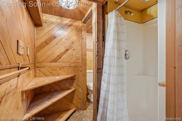 3329 Detroit Street, Dearborn, MI 48124