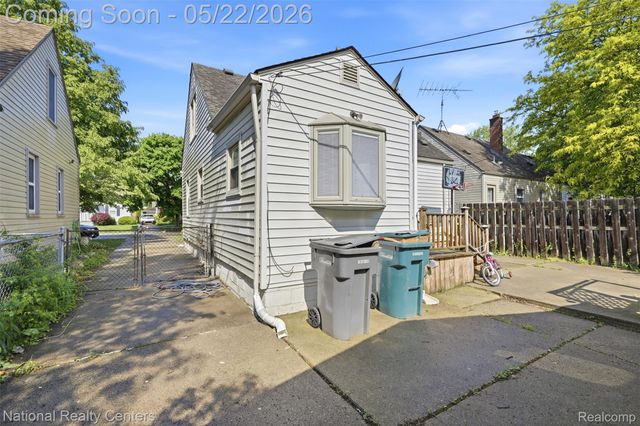 3329 Detroit Street, Dearborn, MI 48124