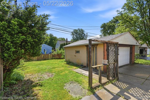 3329 Detroit Street, Dearborn, MI 48124