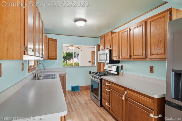 3329 Detroit Street, Dearborn, MI 48124