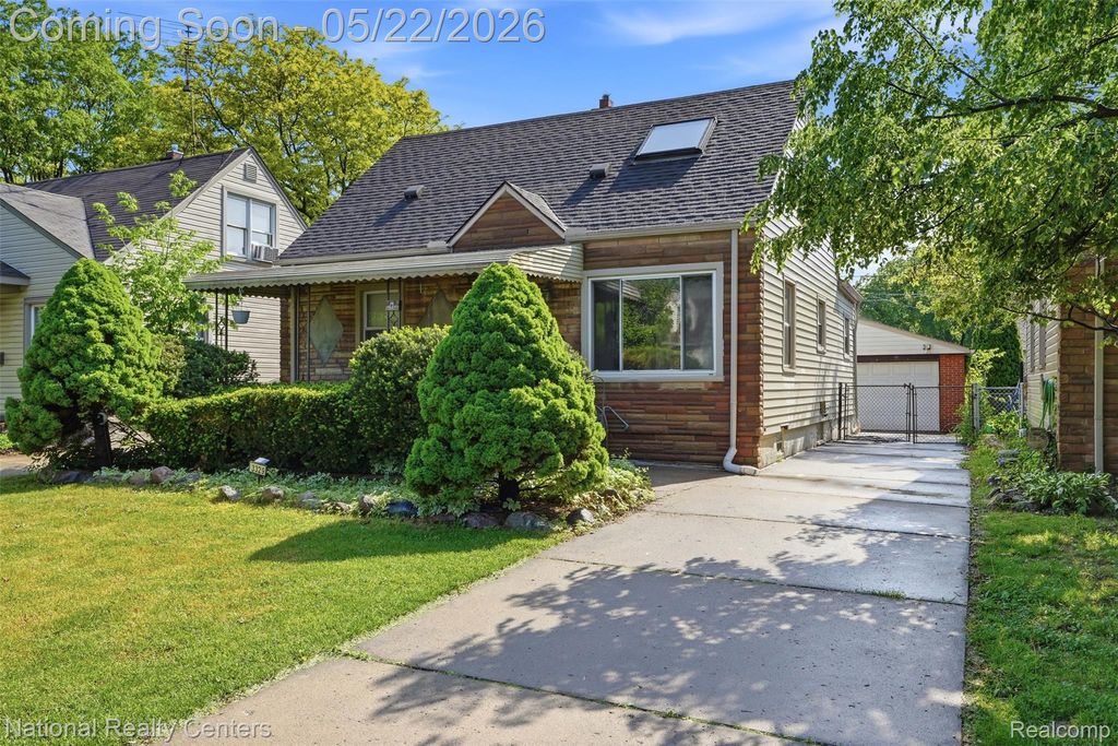 3329 Detroit Street, Dearborn, MI 48124