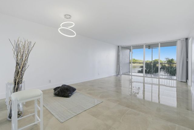 3051 N Course Drive 309, Pompano Beach, FL 33069