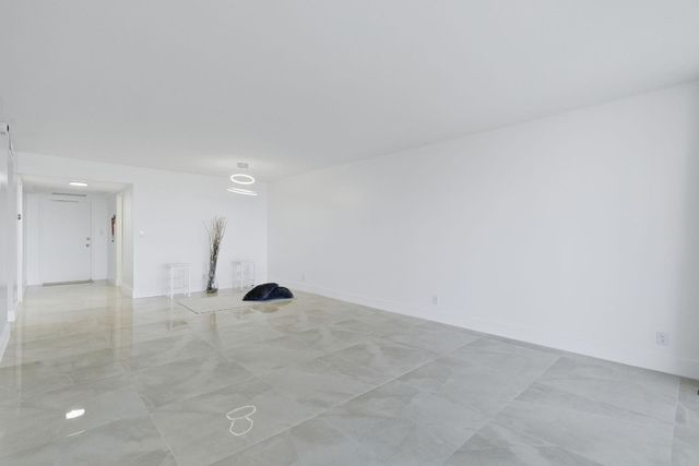 3051 N Course Drive 309, Pompano Beach, FL 33069