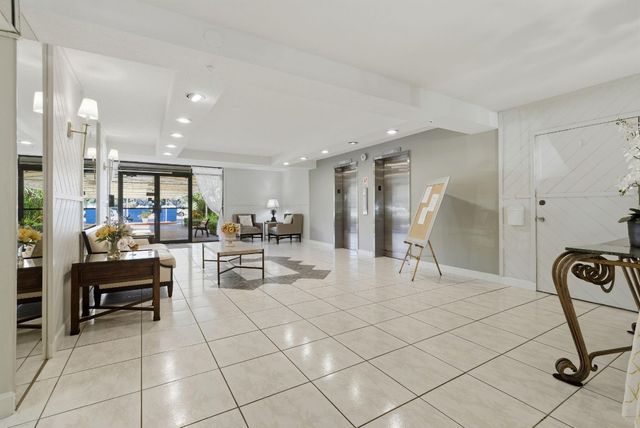 3051 N Course Drive 309, Pompano Beach, FL 33069