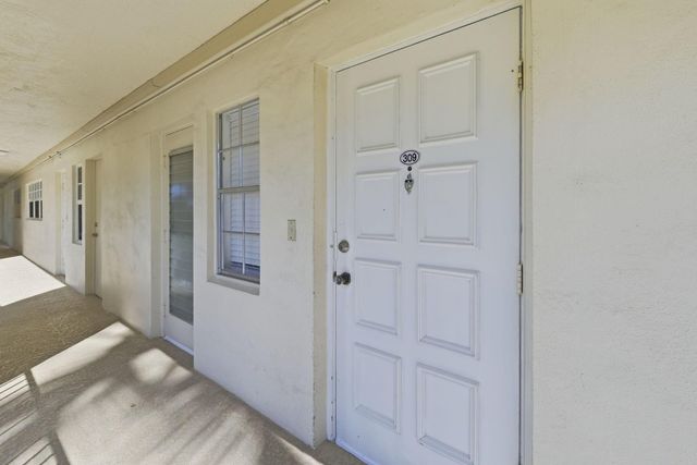 3051 N Course Drive 309, Pompano Beach, FL 33069
