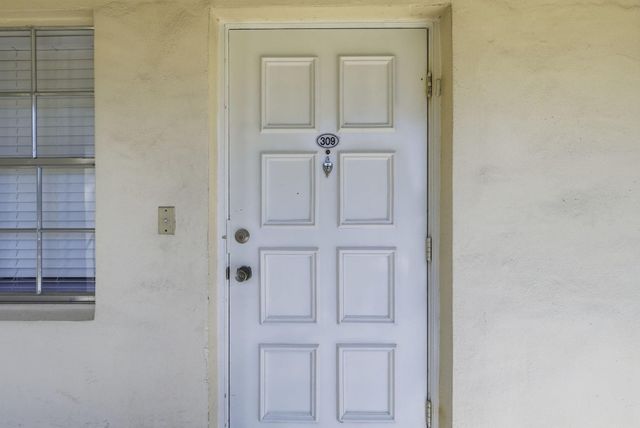 3051 N Course Drive 309, Pompano Beach, FL 33069