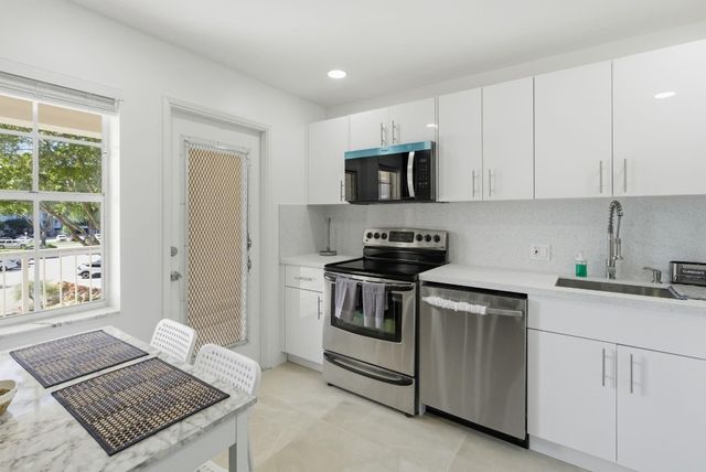 3051 N Course Drive 309, Pompano Beach, FL 33069