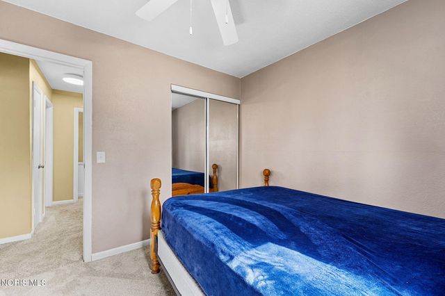 26931 W Woodland Court, Millbury, OH 43447