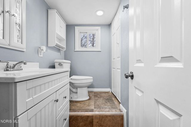 26931 W Woodland Court, Millbury, OH 43447