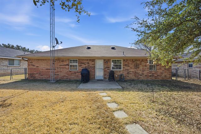 115 Trinity Street, Hillsboro, TX 76645