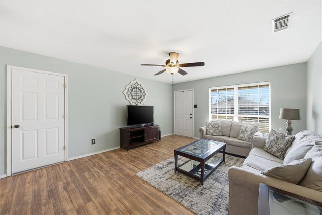 115 Trinity Street, Hillsboro, TX 76645