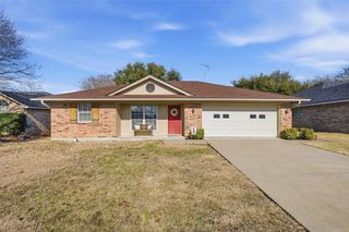 115 Trinity Street, Hillsboro, TX 76645