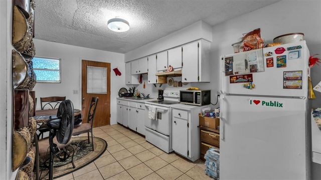 860 CHARMIL AVENUE, Lake Alfred, FL 33850