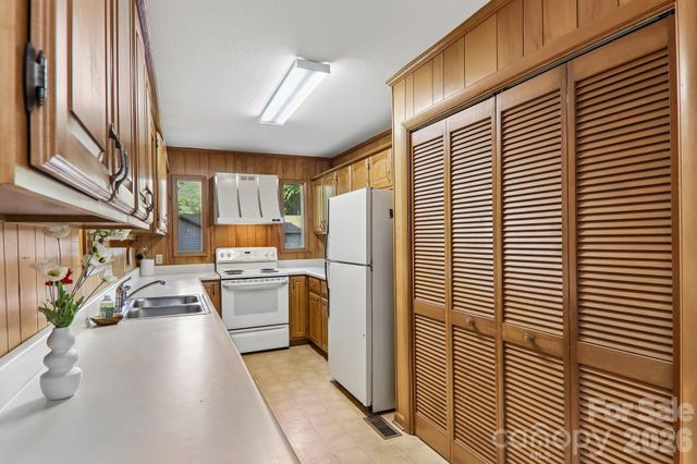 267 Caldwell Drive, Maggie Valley, NC 28751